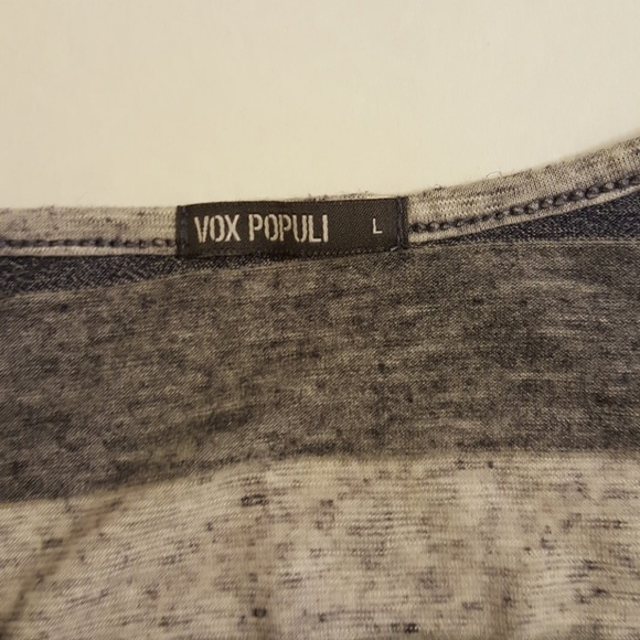 Two mens T-shirts, 1 short, 1 long sleeve size L - Picture 7 of 7